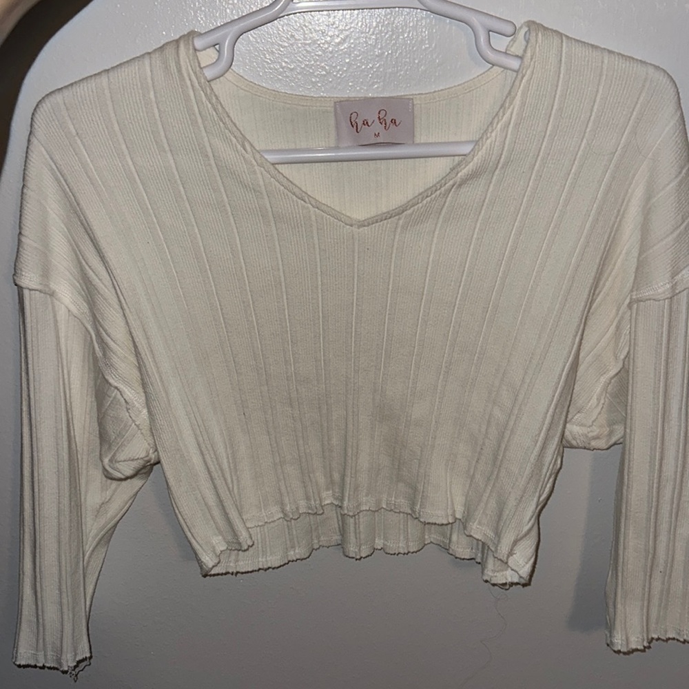 Super cute white, cropped thin sweater!